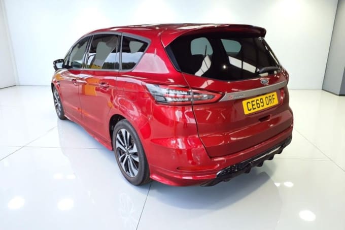 2025 Ford S-max