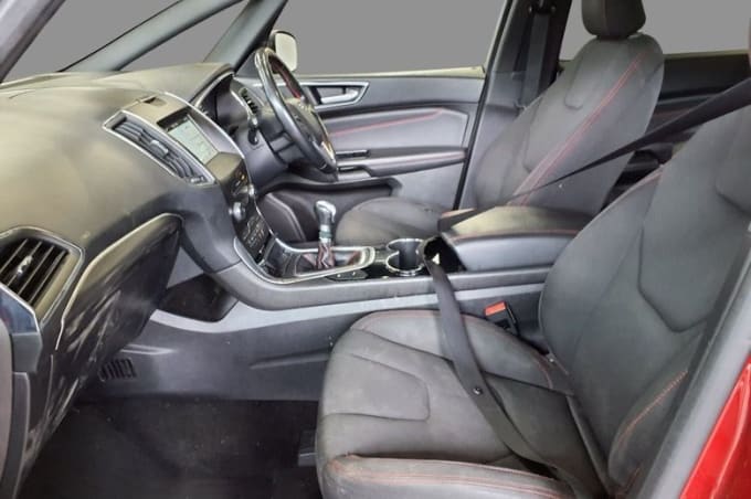 2025 Ford S-max