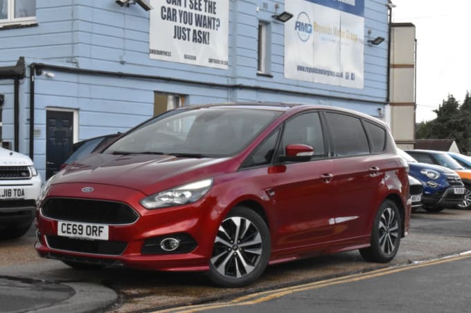 2025 Ford S-max