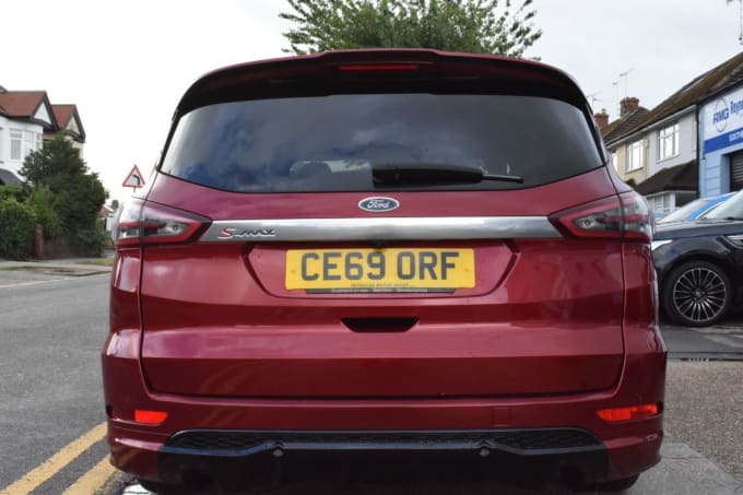 2025 Ford S-max
