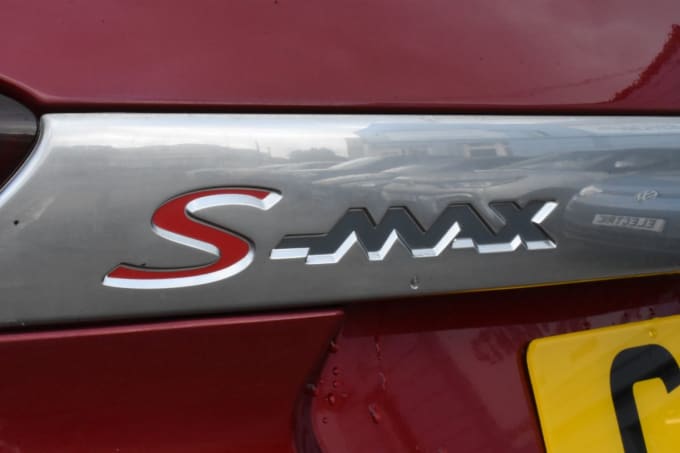 2025 Ford S-max