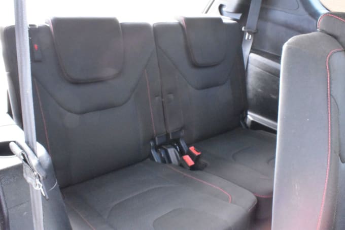 2025 Ford S-max