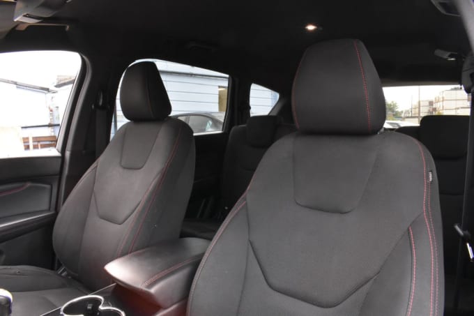 2025 Ford S-max
