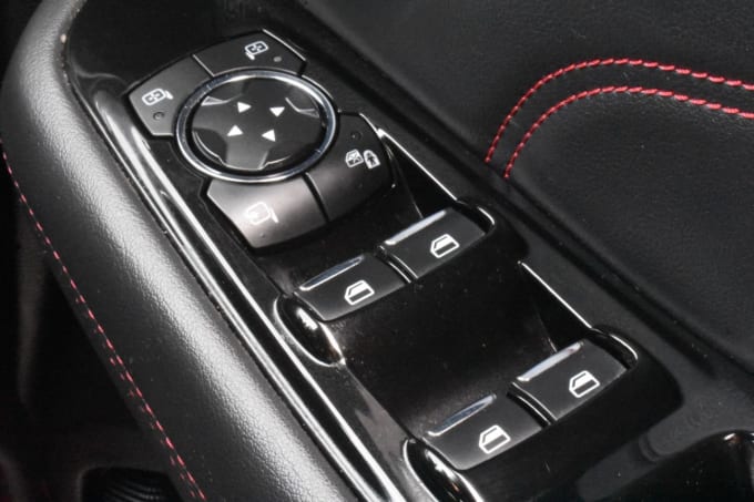 2025 Ford S-max
