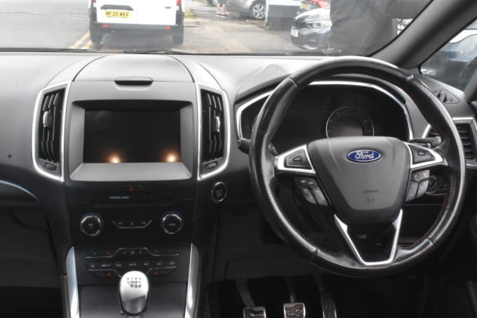 2025 Ford S-max