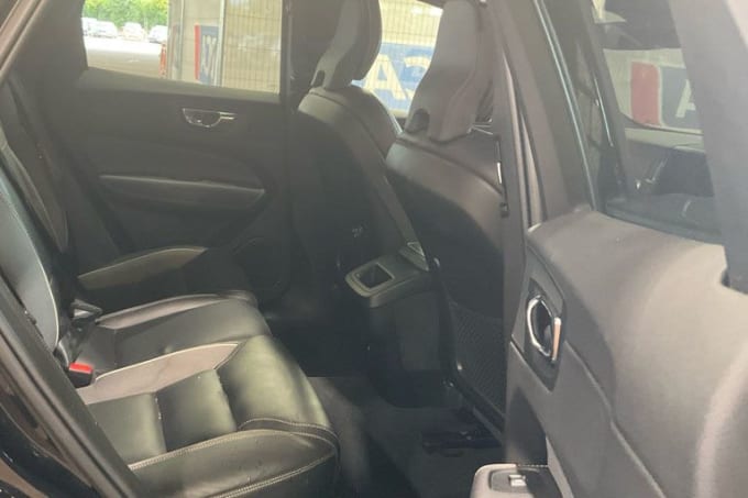2025 Volvo Xc60