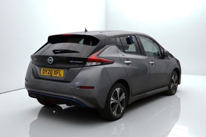 2025 Nissan Leaf