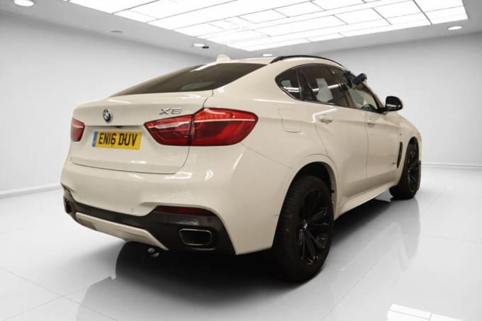 2025 BMW X6