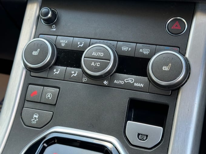 2025 Land Rover Range Rover Evoque