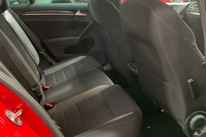 2025 Volkswagen Golf