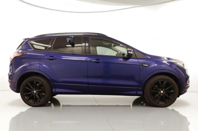 2025 Ford Kuga