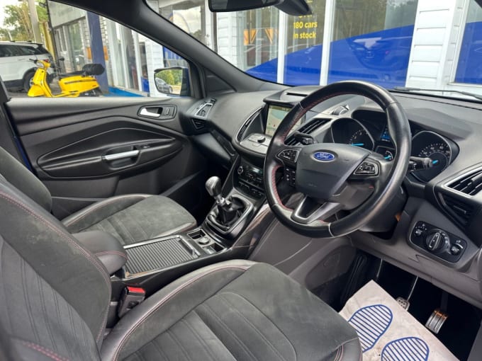2025 Ford Kuga