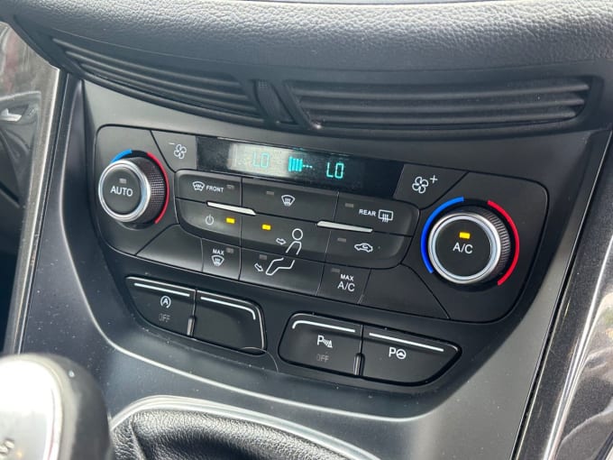 2025 Ford Kuga