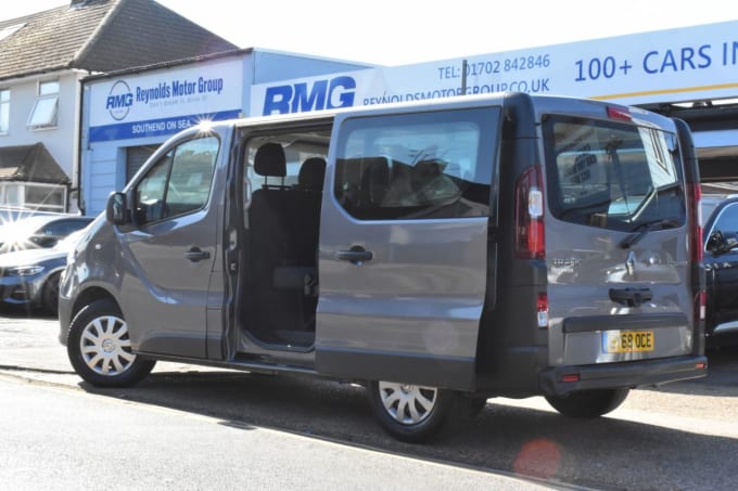 2025 Renault Trafic
