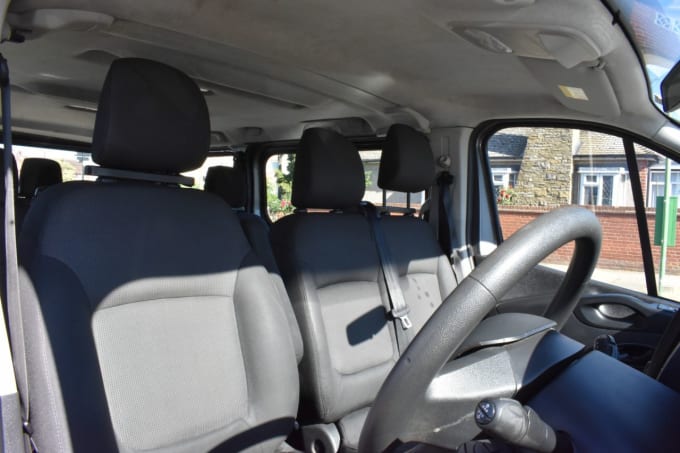 2025 Renault Trafic