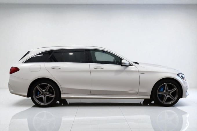 2025 Mercedes-benz C-class