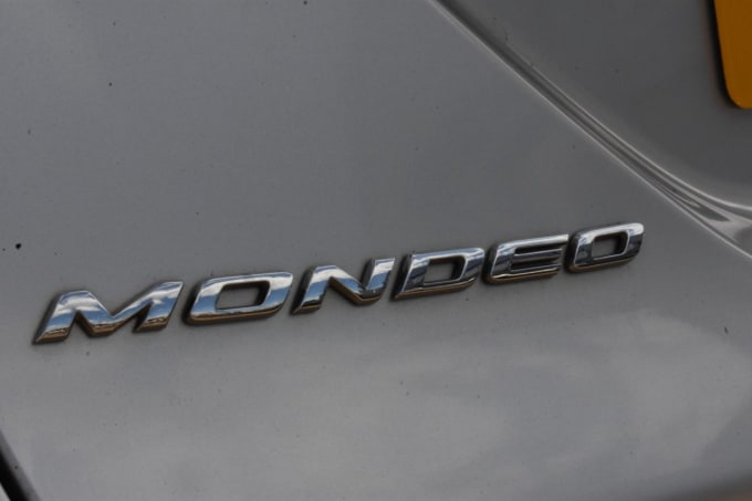 2025 Ford Mondeo