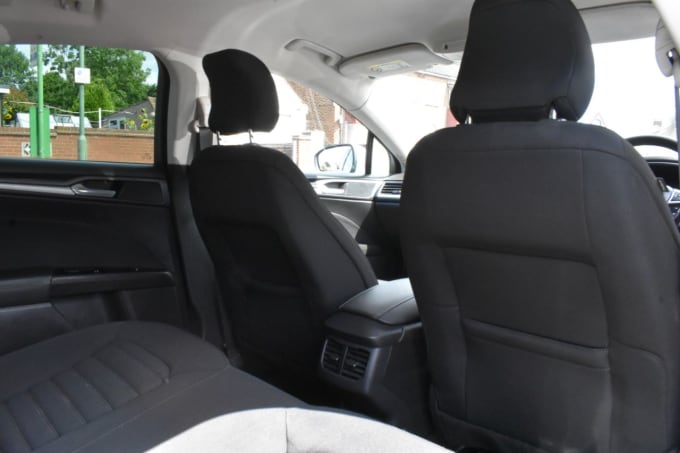 2025 Ford Mondeo