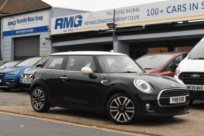 2025 Mini Hatch