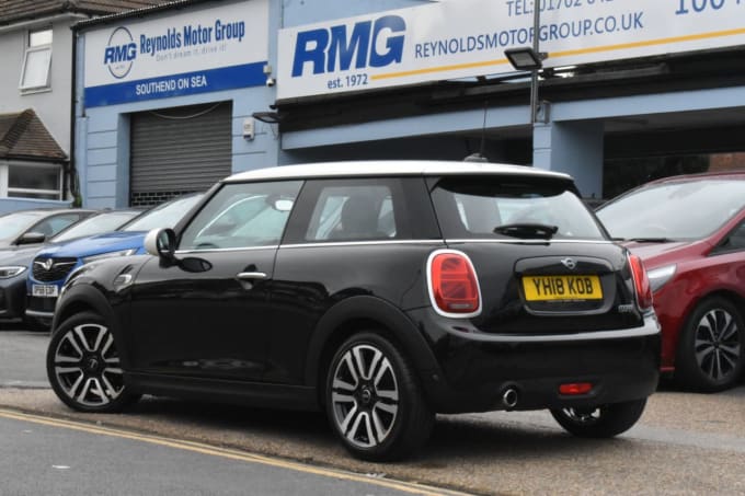 2025 Mini Hatch