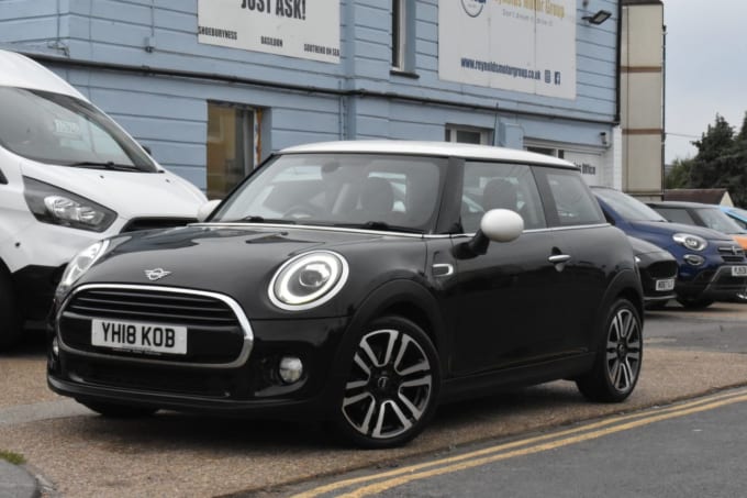 2025 Mini Hatch