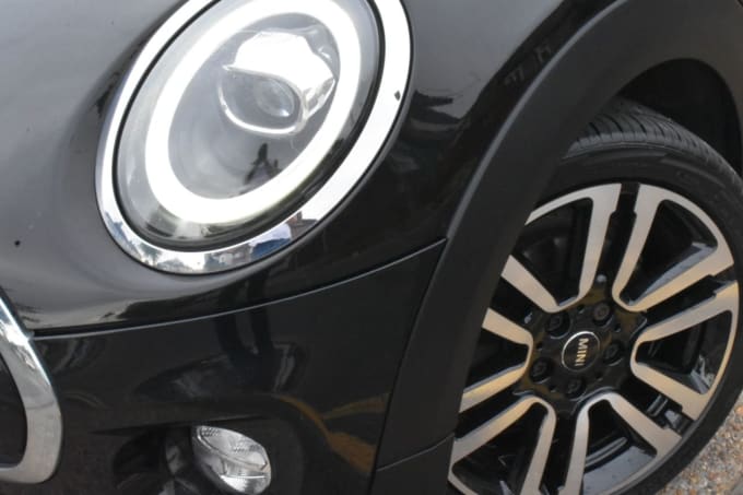 2025 Mini Hatch