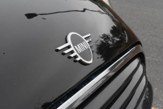 2025 Mini Hatch