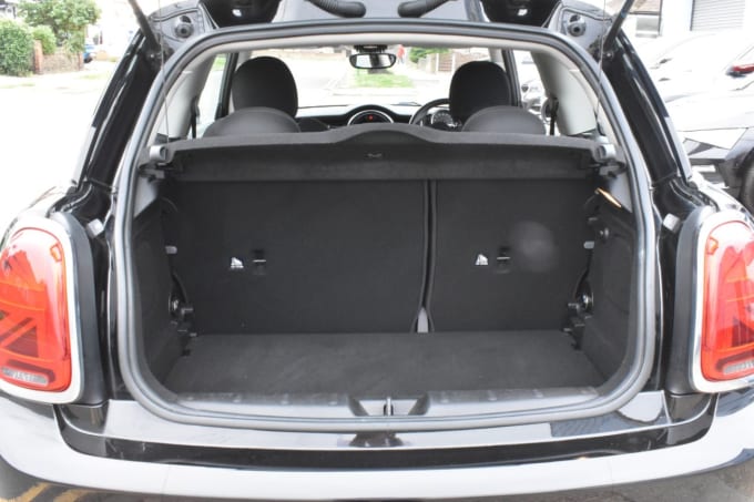 2025 Mini Hatch