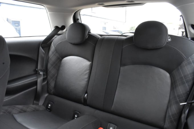 2025 Mini Hatch