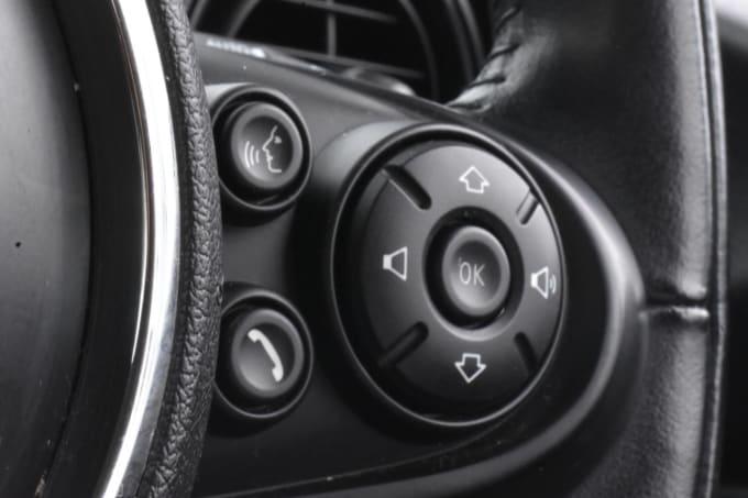 2025 Mini Hatch