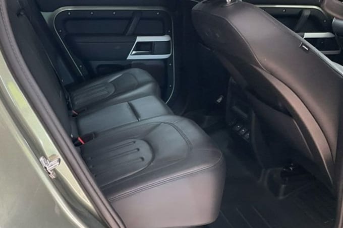 2025 Land Rover Defender