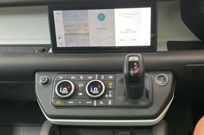 2025 Land Rover Defender