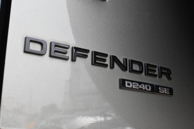 2025 Land Rover Defender