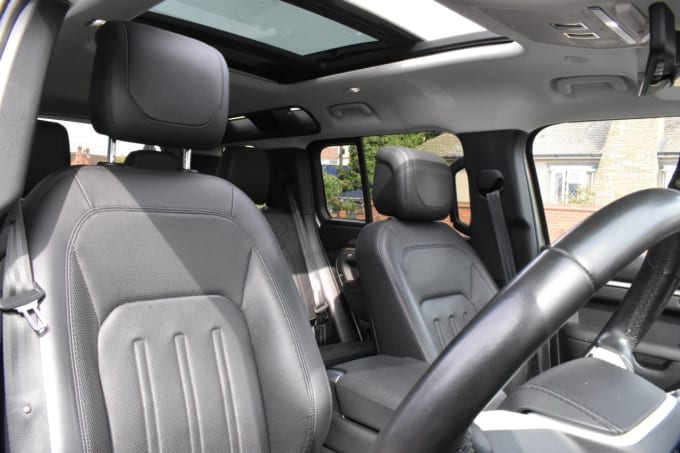 2025 Land Rover Defender