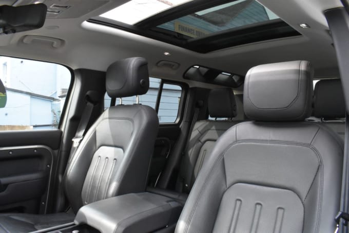 2025 Land Rover Defender