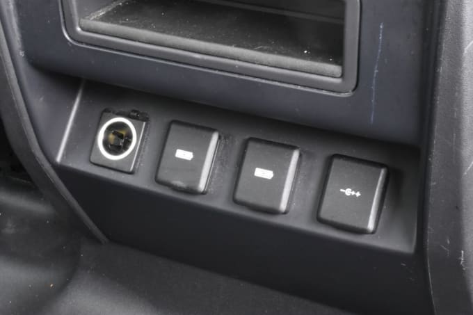 2025 Land Rover Defender