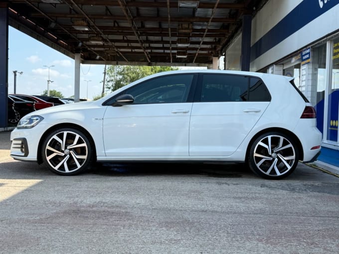 2025 Volkswagen Golf