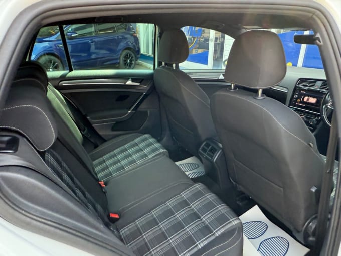 2025 Volkswagen Golf