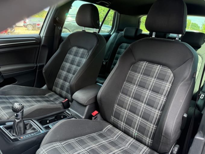 2025 Volkswagen Golf
