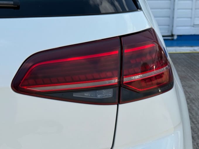 2025 Volkswagen Golf
