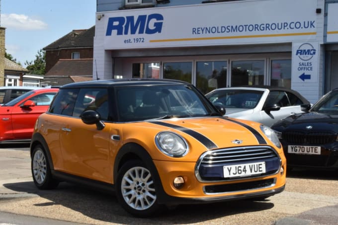 2025 Mini Hatch