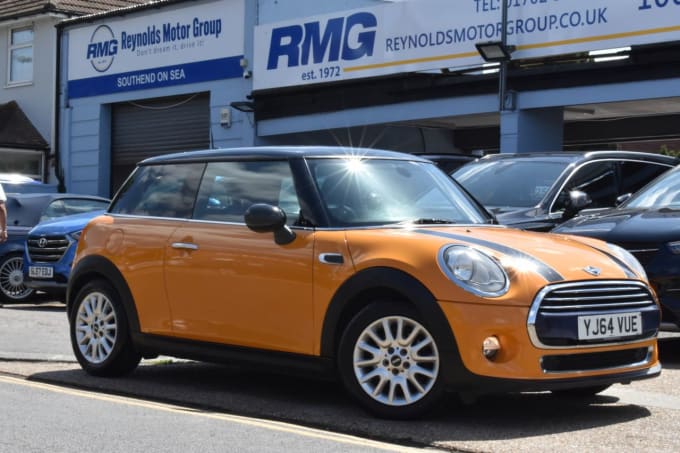 2025 Mini Hatch
