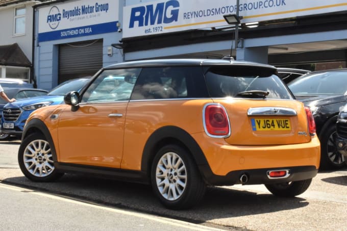 2025 Mini Hatch