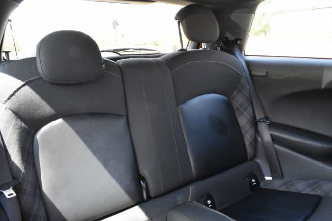 2025 Mini Hatch