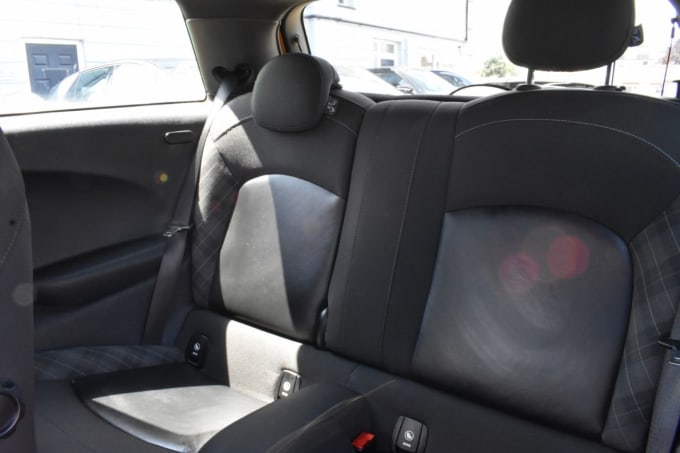 2025 Mini Hatch