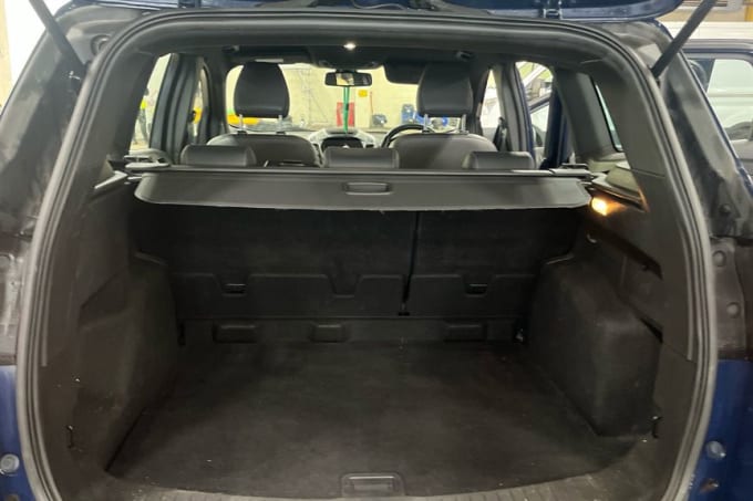 2025 Ford Kuga