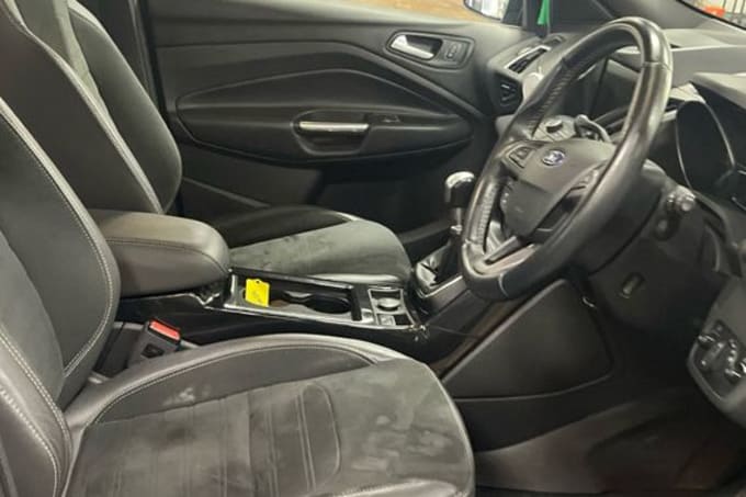 2025 Ford Kuga