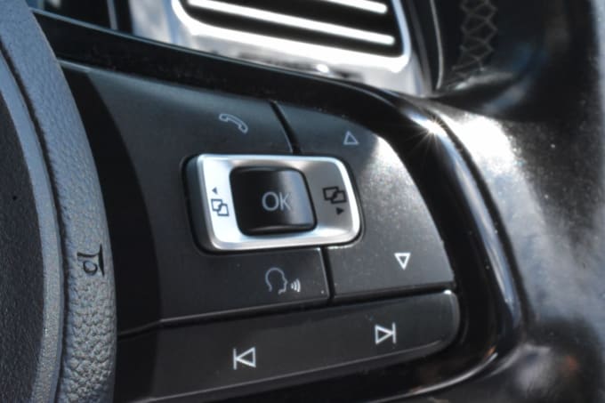2025 Volkswagen Golf
