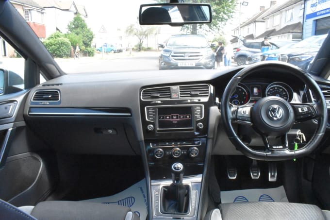2025 Volkswagen Golf