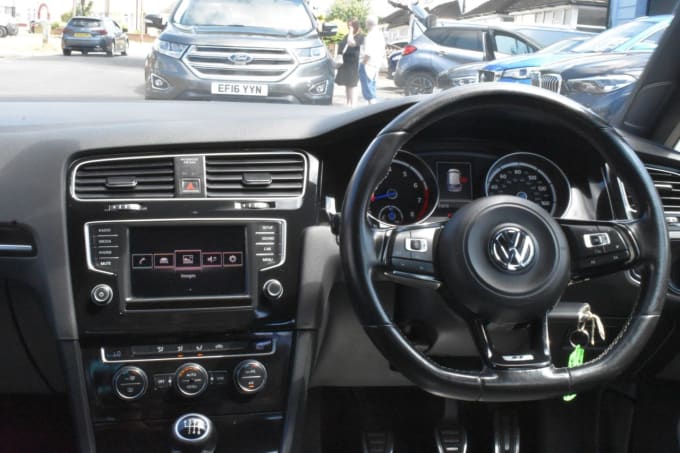 2025 Volkswagen Golf